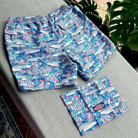VINEYARD VINES fish print men’s swim trunks size M pink blue - Picture 13 of 17